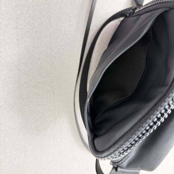 Lululemon Easy Access Crossbody Bag Black Purse Zip Pocket Adjustable Strap - Picture 10 of 10